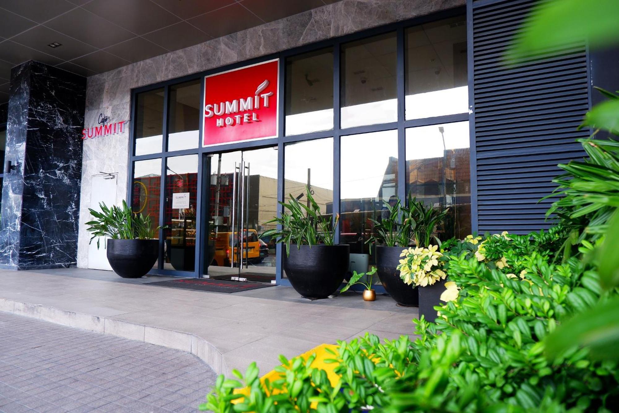 Summit Hotel Greenhills Quezón by Eksteriør bilde