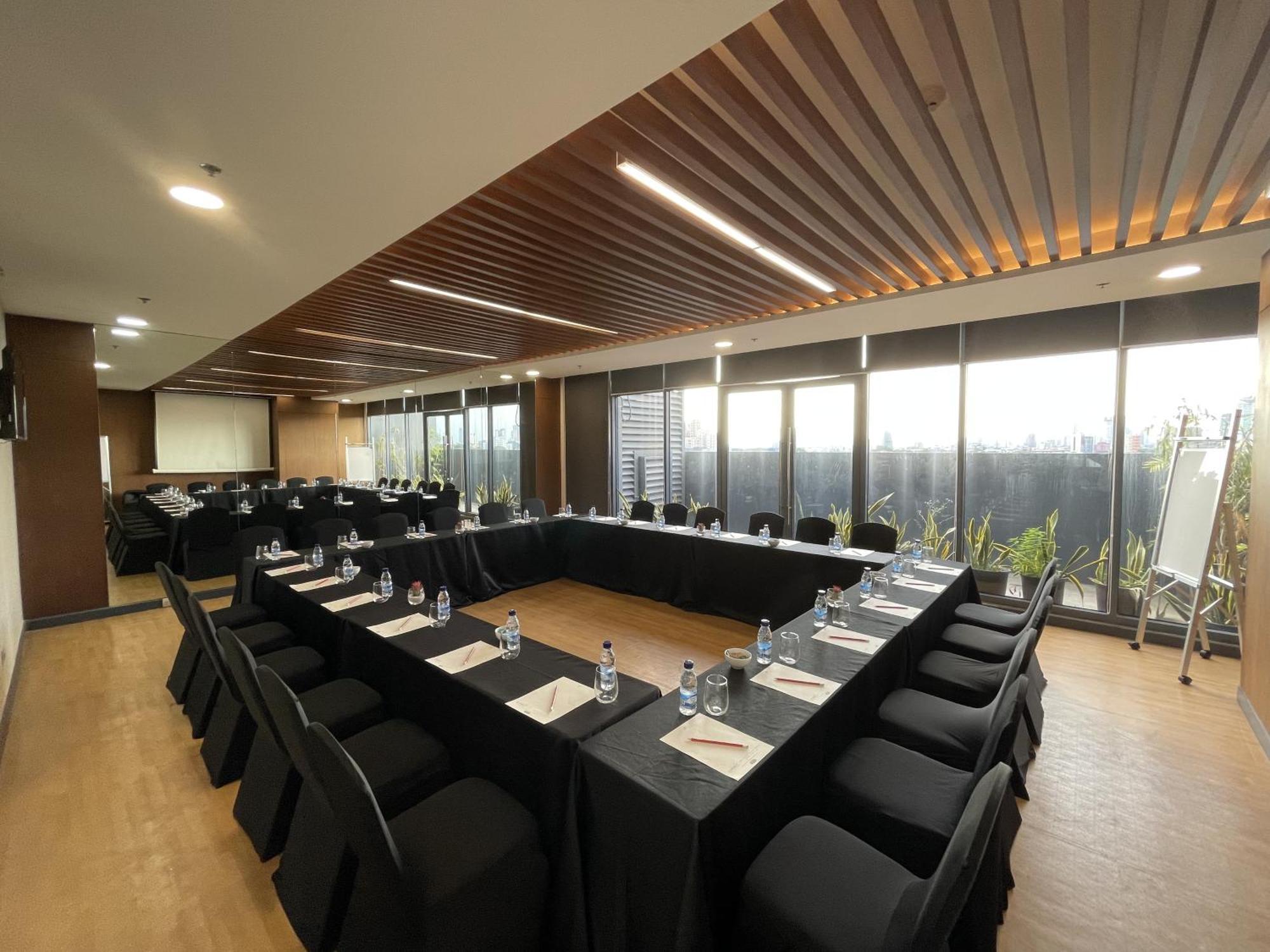 Summit Hotel Greenhills Quezón by Eksteriør bilde