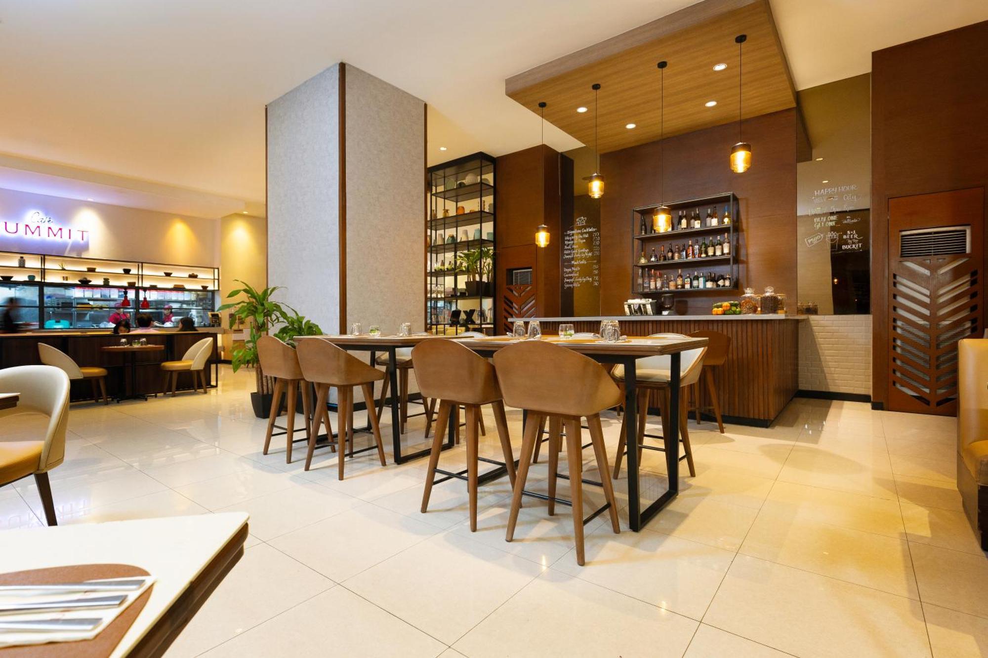 Summit Hotel Greenhills Quezón by Eksteriør bilde
