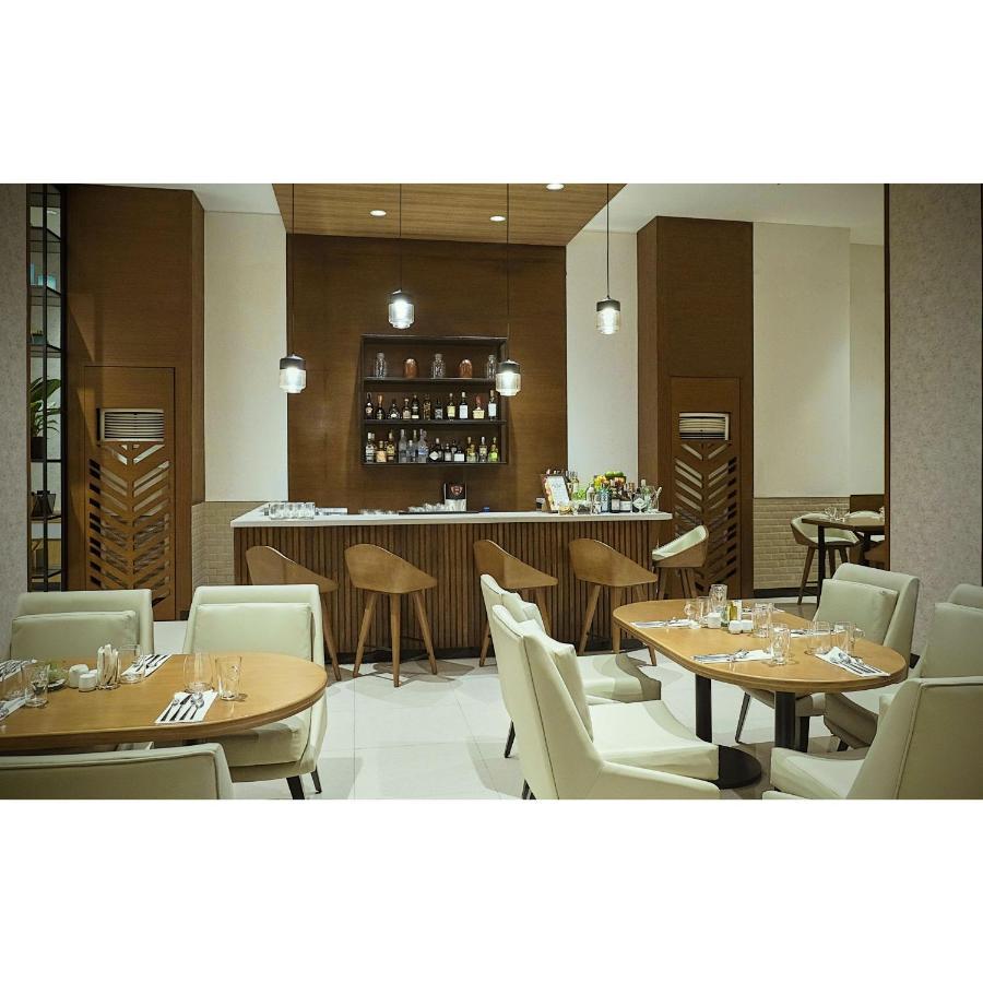 Summit Hotel Greenhills Quezón by Eksteriør bilde